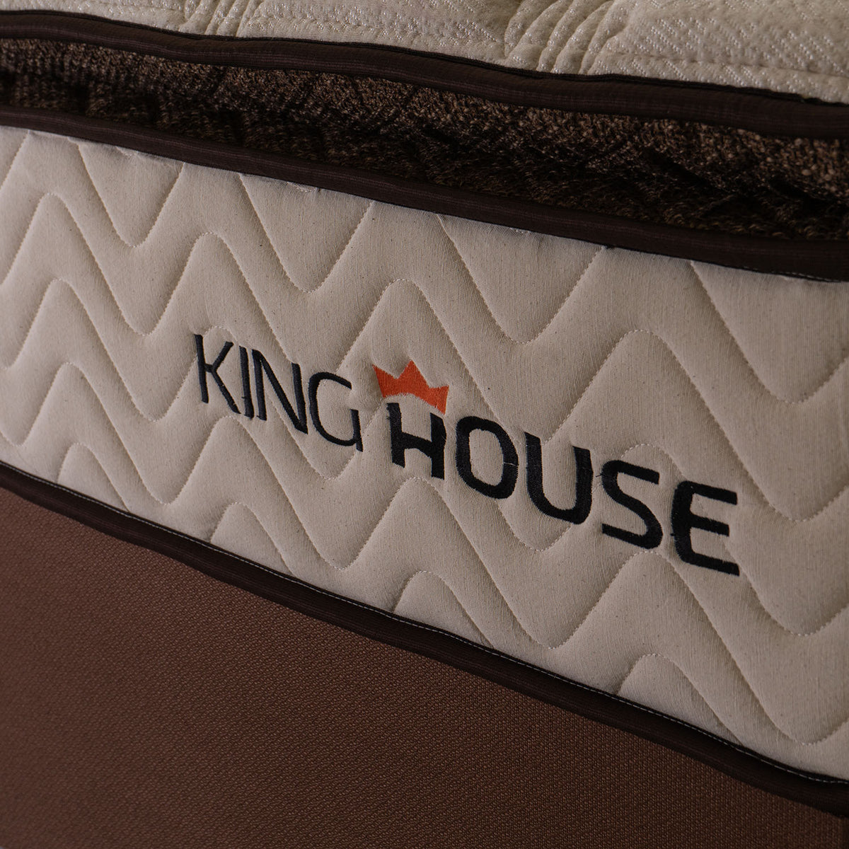 Cama Box Baú Quartzo c/ Molas Ensacadas 193x203 King House
