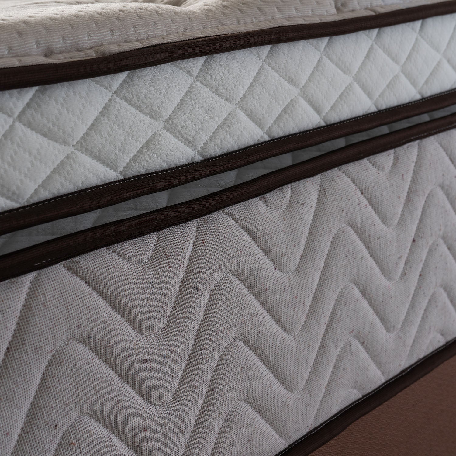 Cama Box Baú Liverpool c/ Molas Ensacadas 193x203 King House