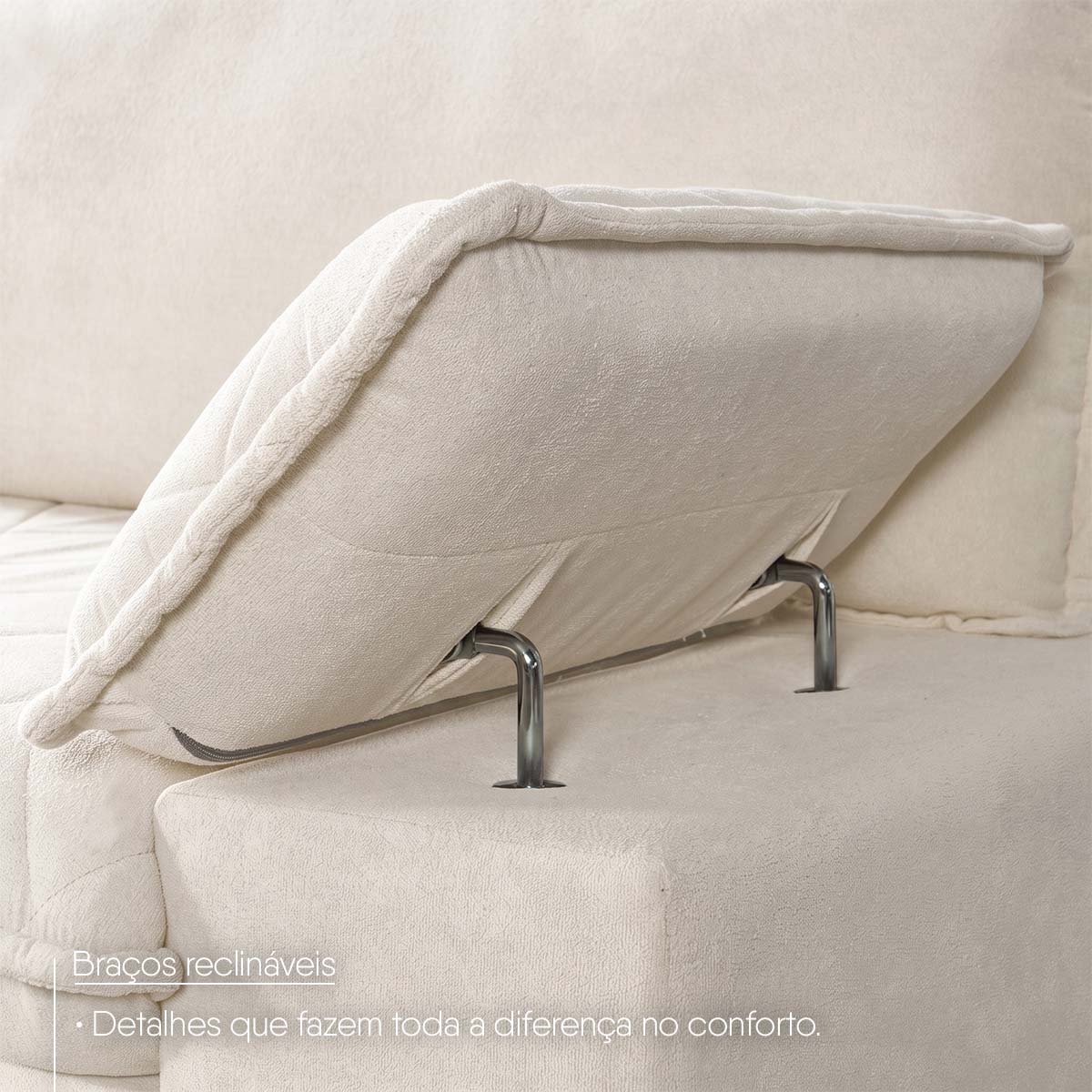 Sofá Living Siberian 2,30m Bouclê Off White Braço Reclinável