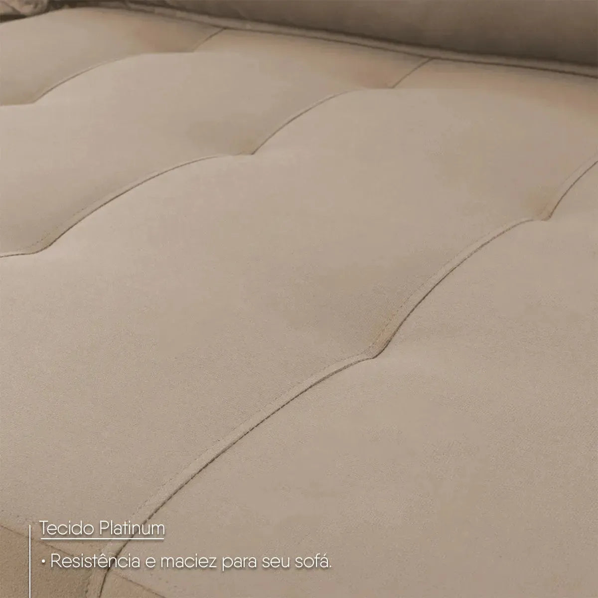 Sofá retrátil reclinável Montebello bege em suede velut, com molas no assento e costura detalhada.